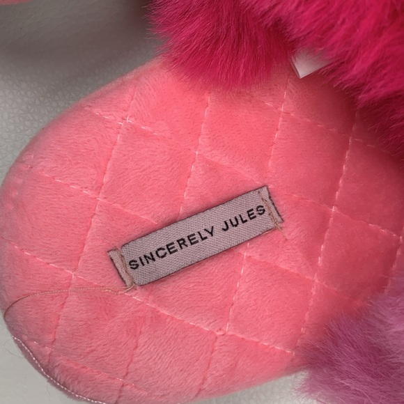 Sincerely Jules Pink Fuzzy Slippers Size Medium Cushion Cross over New NWT - Picture 3 of 12